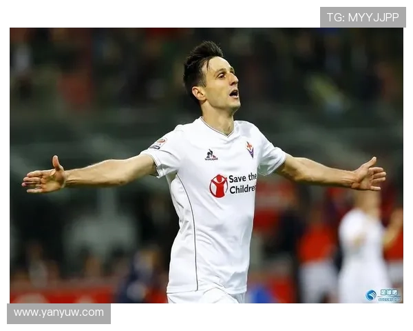 米兰追基恩紫百合盯卡马尔达意 米兰追基恩紫百合盯卡马尔达意